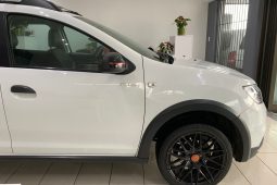2020 Renault Sandero Stepway Plus 900T full