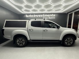2017 ISUZU KB 300 D-TEQ LX A/T 4X4 P/U D/C
