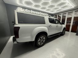 2017 ISUZU KB 300 D-TEQ LX A/T 4X4 P/U D/C