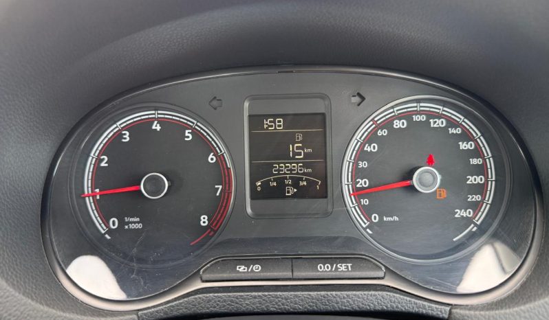 Volkswagen Polo Vivo 1.4 full