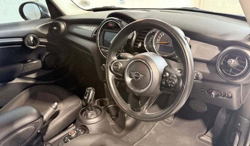 2019 Mini Cooper 5 Dr Auto full